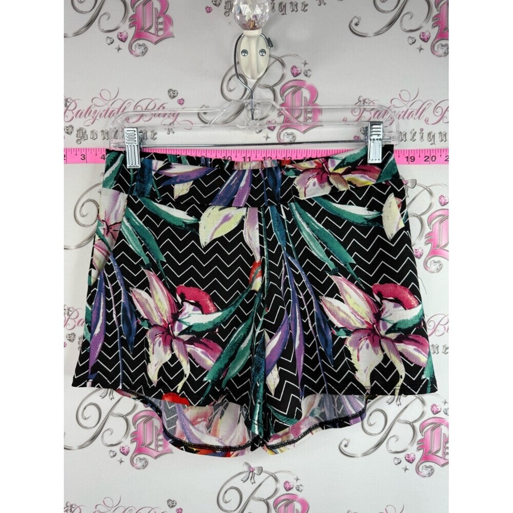 High-Waist Black Floral Chevron Women's Shorts flowy summer comfortable